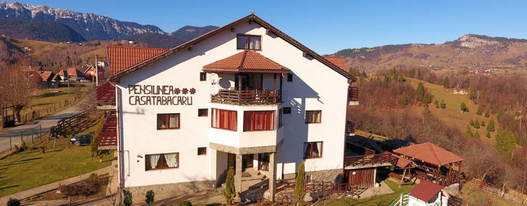 Casa Tăbăcaru, sat Peștera – o bucurie de pensiune, o minune de sat